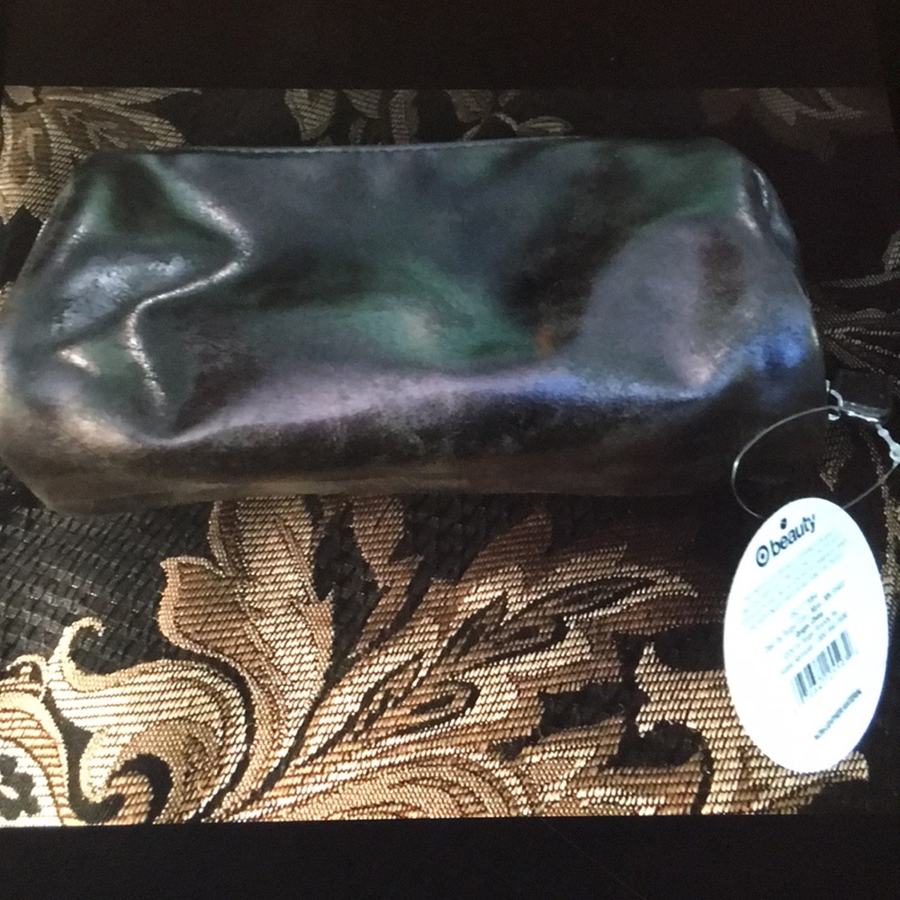 🆕 COSMETIC BAG NWT